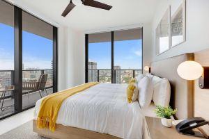 Pool, Gym and Balcony City Views - Chic Stylish Retreat Hotel, Miami