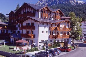 Hotel Isolabella Wellness, Fiera di Primiero