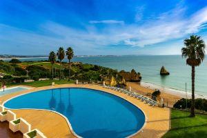A15 - Cliffside Beach Apartment, Lagos