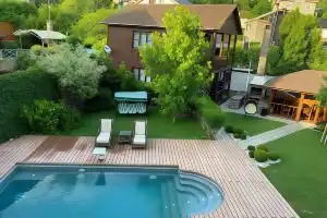 Agoy Guest House, Agoy