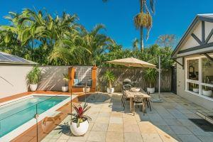 A PERFECT STAY - 3 Little Pigs Hotel, Byron Bay