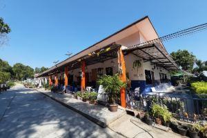 Runa Group House Samed, Samet Island