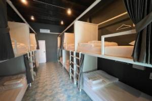 Sleep4Cheap@Donsak Hotel, Don Sak