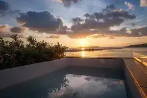 Shapes Luxury Suites, Ermoupoli