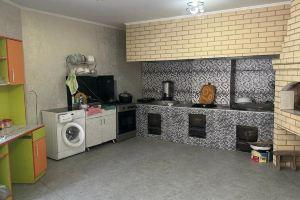 Guest House Azamat, Cholpon-Ata