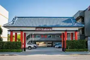 Sakura Inn, Glendale
