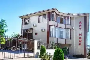 ArtHome Guest House, Adler