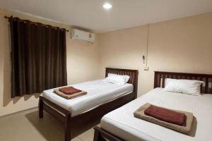 Phi Phi Paradise Hostel, Phi Phi Island