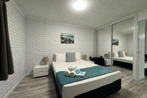 Trickett Gardens Holiday Inn, Gold Coast