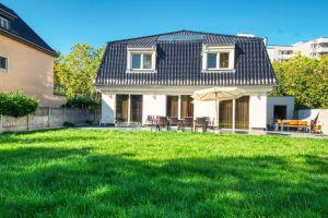 Amanda Hostel, Berlin