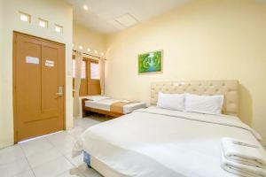 Hotel Maerakaca Tugu Yogyakarta Mitra RedDoorz, Yogyakarta