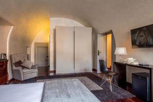 Palazzo De Cupis, Rome