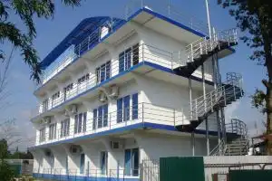 Iceberg Hotel, Pitsunda