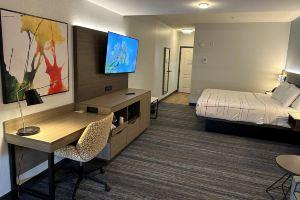 La Quinta Inn & Suites by Wyndham West, Macon