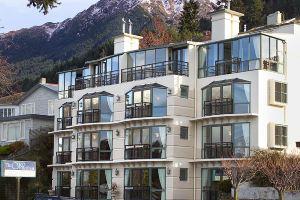 The Waterfront, Queenstown
