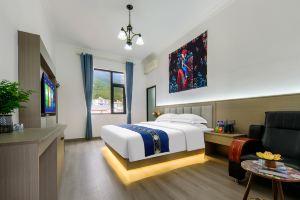 Lijiang Feimin Fuju Residence(丽江菲敏福居·Dream山宿（三义机场店）) Apartments, Lijiang