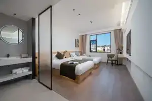 Yunbao Smart Hotel, High-speed Railway Station, Erhai Park Branch, Dali