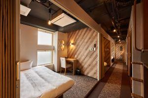 Capsule Hotel Continue NijojoKita, Kyoto