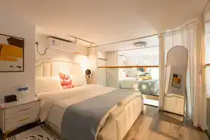 Shanhaiqing · Ins-style Light Luxury Duplex Designer Homestay, Hangzhou