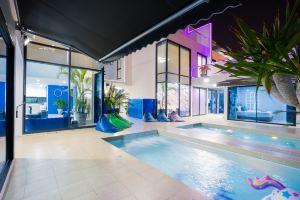 YiZen VIP Luxury Palm Springs Villa In Pattaya, Jomtien Beach