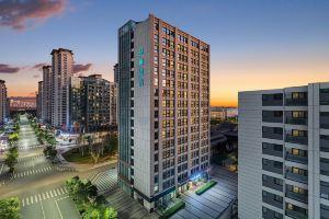 Pinxi Hotel (Kunming Dianchi Houhai Sunac Cultural Tourism City Branch)(品希酒店(昆明滇池后海融创文旅城店)), Kunming