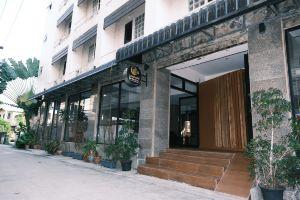 Luna Hotel, Pattaya