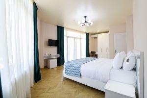 Hotel & Restaurant Emerald, Borjomi