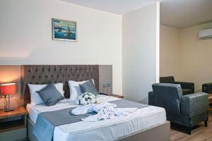 Lara Street Hotel, Lara
