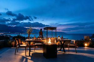 Qinglu Pavilion · Holiday Villa Intangible Cultural Heritage Seaview Resort Hotel, Dali