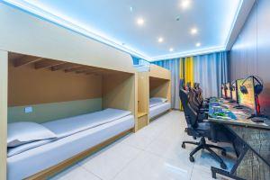 Chengbai E-sports Hotel (Xinyang Xintiandi Life Plaza), Xinyang