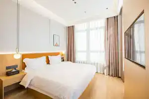 Yinshan Lake Hotel (Industrial Park Dushu Lake Higher Education Area Yinshan Lake Subway Station), Suzhou