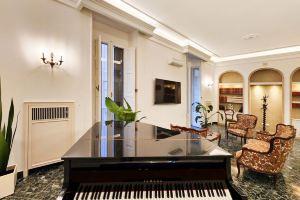 The one: Luxury Seaview w/ Piano Hotel, Bari