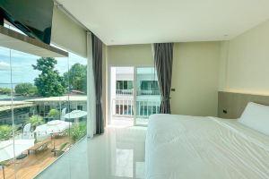 SEAQUEEN The Pool ,Koh Samed Hotel, Samet Island