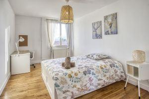 4BR 1000sq The Sweet Break light comfort(T5 100m² La Pause Douce - confort lumière espace) Hotel, Angouleme