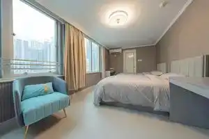 Queens Super Butler Hotel, Hong Kong