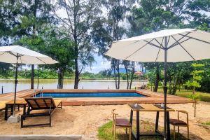 Sun & Roots Lodge Restaurant and Bar, Kampot