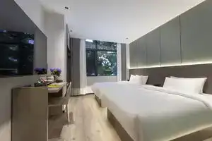 Sanpin Hotel (Suzhou Guanqian Pedestrian Street Pingjiang Road Branch), Suzhou