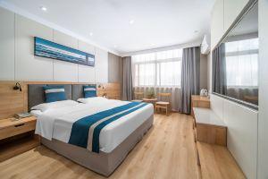 Golden Crown Business Hotel (Xinyang Railway Station, Tianrun Plaza), Xinyang