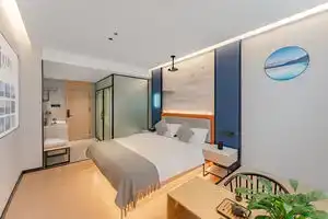 Yamei Intelligent Film and Television Hotel (Dali High-speed Railway Station Erhai Park Branch), Dali
