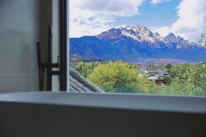 Lijiang Xinshang Snow Mountain View Hiking Homestay, Lijiang