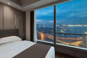 Xinglan Skyline Seaview Hotel (Zhongshan Plaza Furama International Branch), Dalian