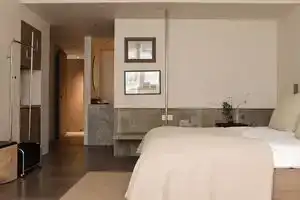 lake moutain poems Hotel, Hangzhou