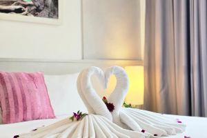 On Hotel Phuket, Karon