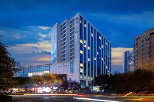 Mover Hotel(Dalian Economic and Technological Development Zone Jinma Road Store), Dalian