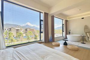 Jin Xi He Xi Light Luxury Smart View B&B (Zhongjihai Branch) Mini-hotel, Lijiang