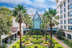 Peninsula Hotel, Kunming