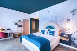 Holiday Inn - the niu, Flower, Konstanz