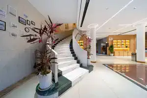 Yinhua Zhixuan Hotel (Dali High-speed Railway Station Erhai Park), Dali