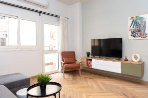 Grey l Studio Apartments Downtown Ouzonian House, Cairo