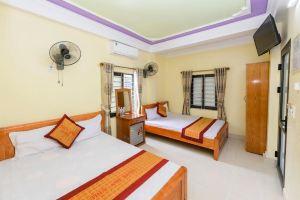 Cat Ba Hai Binh Hotel, Cat Ba Island